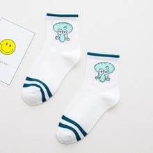 Load image into Gallery viewer, Epous Fashion Cartoon Character Cute Short Socks Women Harajuku Cute Patterend Ankle Socks Hipster Skatebord Ankle Funny Socks